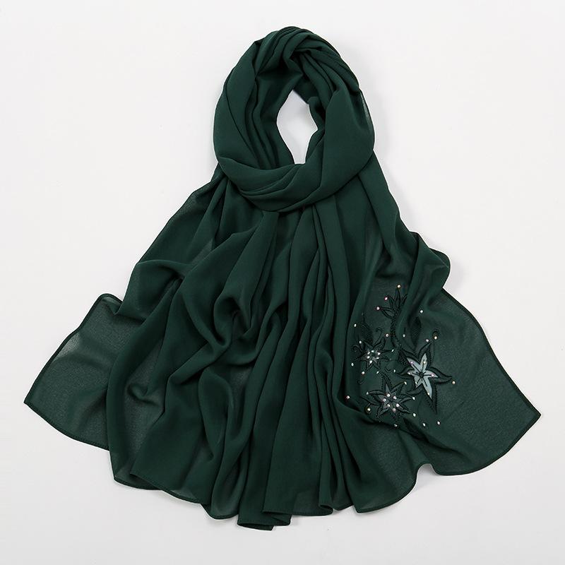 

Малайзия и Индонезия горячо продаваемые новые шифоновые вышивки горячие бриллианты однотонный головной платок женщины, простой и универсальный большой размер длинное полотенце 180*70cm