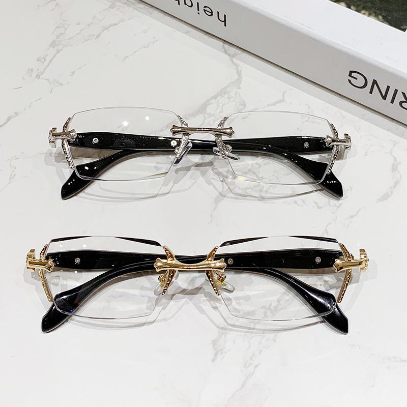 Women's Rimless Myopia Glasses: Anti-Blue Light, Metal Craft, Retro Style for Trendsetters.