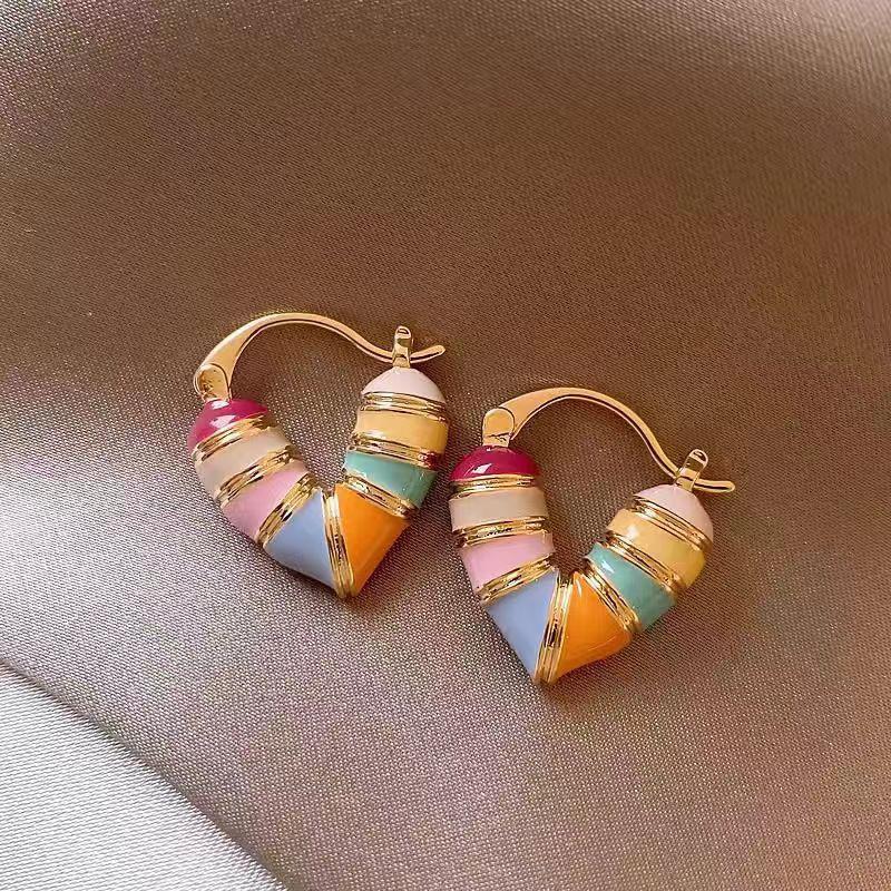 Romantic Colorful Enamel Love Heart Hoop Earrings For Women Dripping Oil Retro Geometric Cute Earring Jewelry Accessories