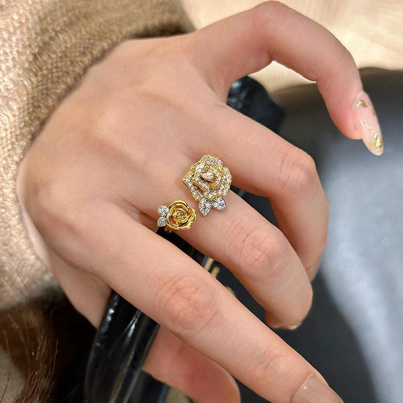 

Минималистичное цветочное ожерелье высокого класса с красивым дизайном розы для влюбленных Мода J6132