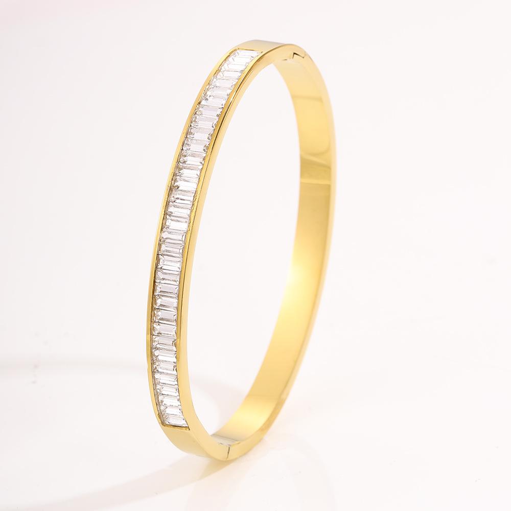 Titanium Steel Non-fading Women's Light Luxury Personalized Design Gold Fashion Trend Jingle