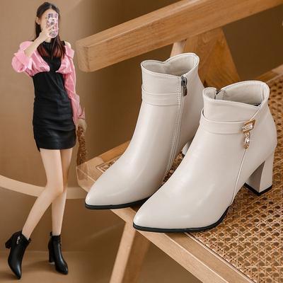 2025 Autumn and Winter New Fashionable and Comfortable Foreign Style Short Boots High Heel Women's Boots Thick Heel Pointed Side Zipper Women's L