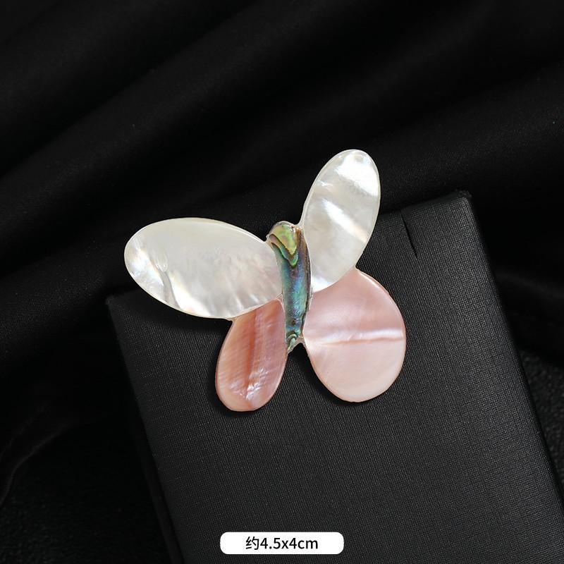 Natural Freshwater Shell Butterfly Brooch Niche Design Elegant Literary Temperament Pin Abalone Shell Heart-shaped Corsage Woman