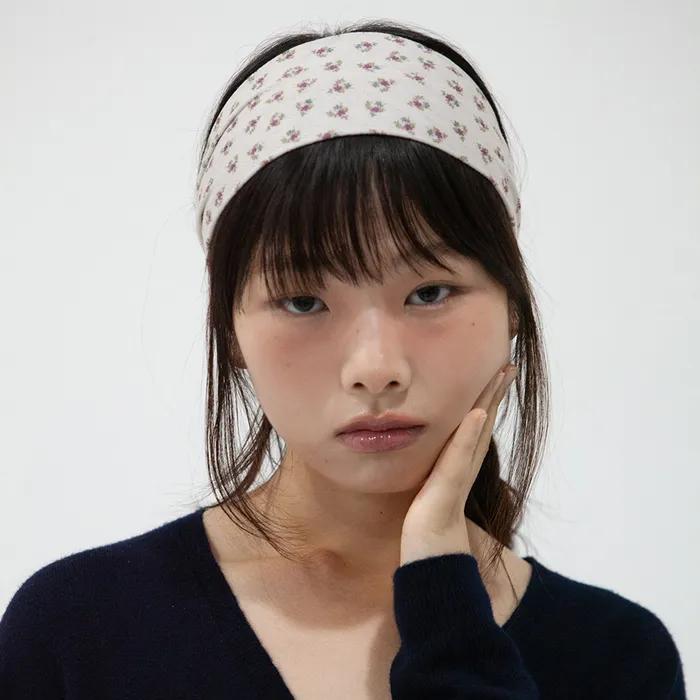 Flower Pointel Hair Band - Beige