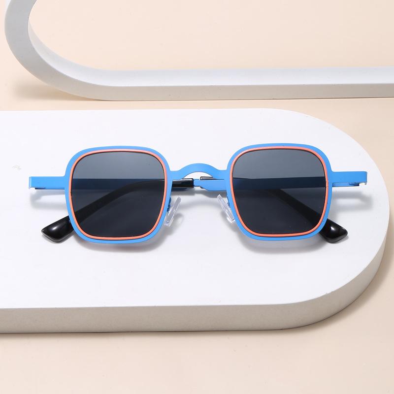 Vintage Retro Style Sunglasses Woman Square Shape Anti-Glare Women Sun Glasses Travelling Driving Sunglasses Men