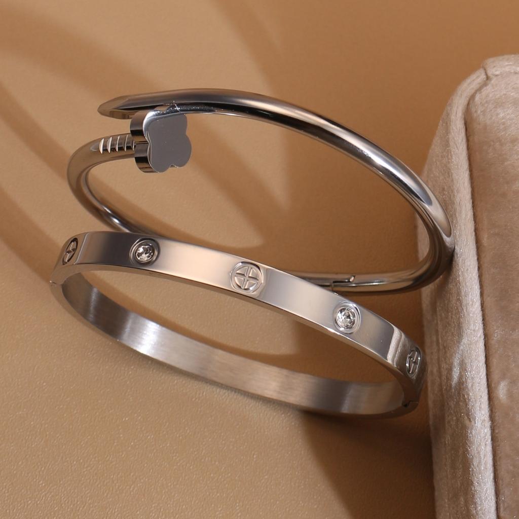 Horký prodej Srdcový tvar Zirkon Nerezová ocel Zlatá barva 2v1 Náramek Dámské šperky Velkoobchodní dárek Náramky