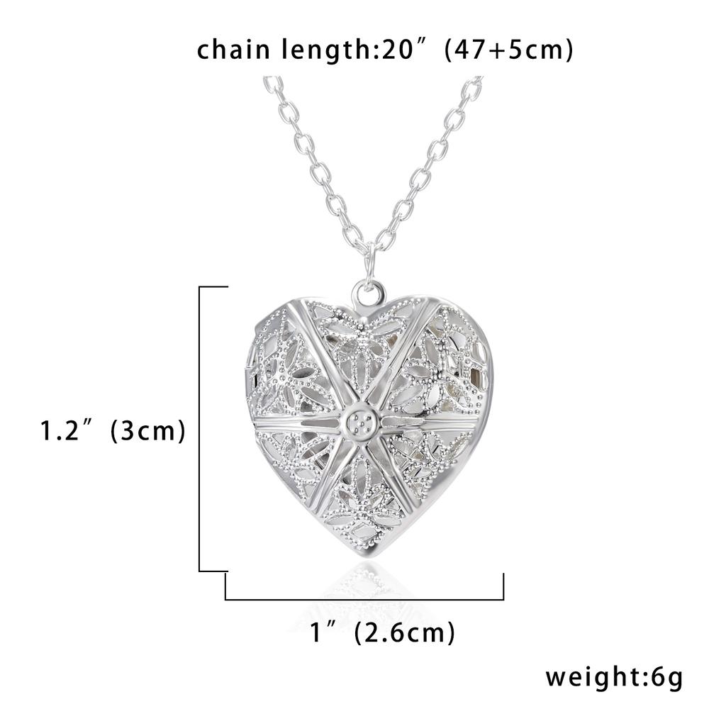 Unique Silver Color Photo Frame Pendant Necklace Carved Designs Heart-shaped Openable Locket Necklace Family Jewelry Gift