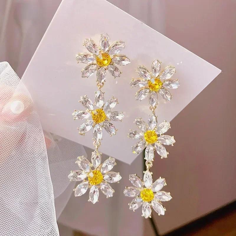 Yellow Zircon, Niche Design, Cool Style, Fresh and Elegant Accessories, High-end Trend, Personalized Fashion Earrings