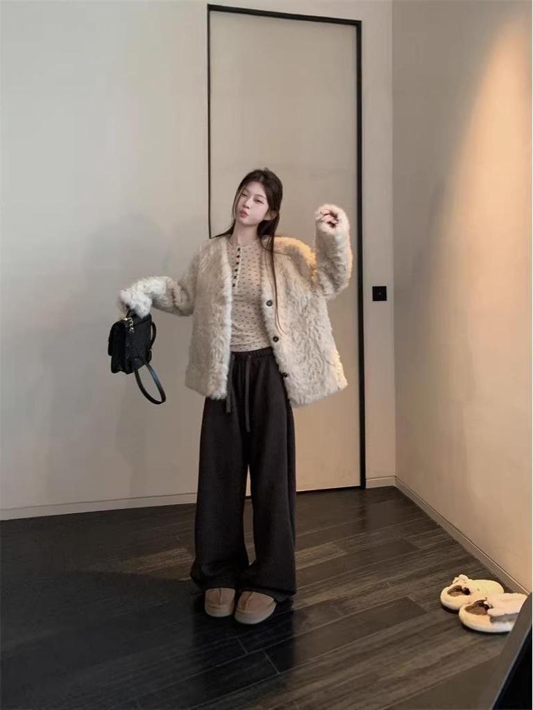 Korean Retro Floral Henley Long Sleeve Slim Fit Women's Top for Autumn/Winter