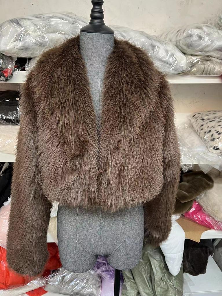 European and American autumn and winter new models, European and American style women's clothing, French black artificial fur short coat fur models