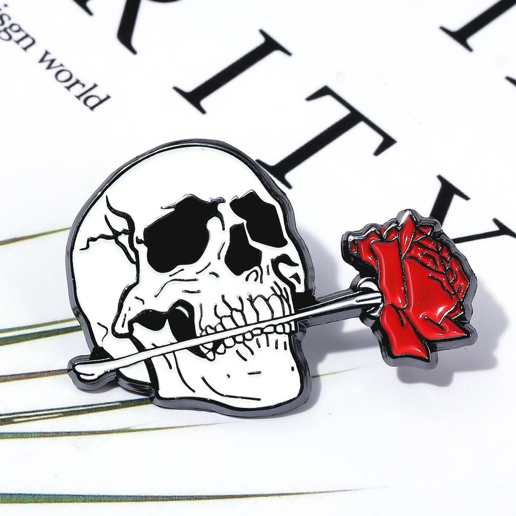 Creative Niche Rose Flowers Brooch Halloween Skull Rose Flower Pins Badge For Women Men Backpack Accessories Jewelry Gift