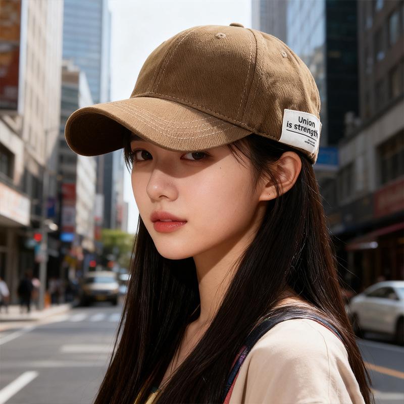 Wide-brimmed Baseball Cap with Fabric Label and Lettering—flattering for Round Faces Versatile and Perfect for Men's Fashion