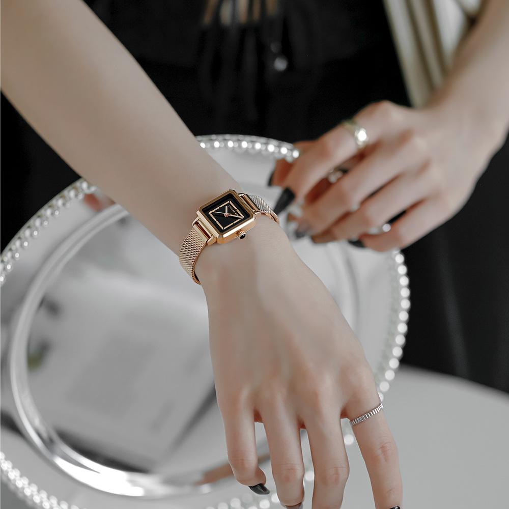 New Watch Women's Simple Temperament Square Small Dial Belt Women's Niche Watch Fashion Mesh Chain Watch