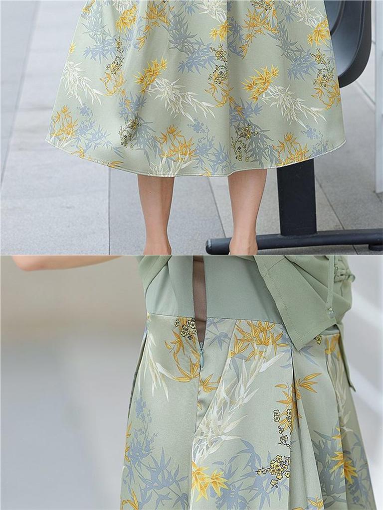 Elegant Summer Dress for Women 2026: Short Sleeve, Slimming Printed Skirt for Middle-Aged and Elderly Moms