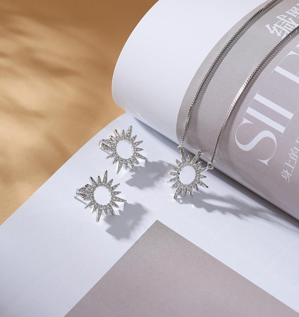 Hexagram Female Niche Simple Trend, Little Sun Star Shining Collarbone Necklace