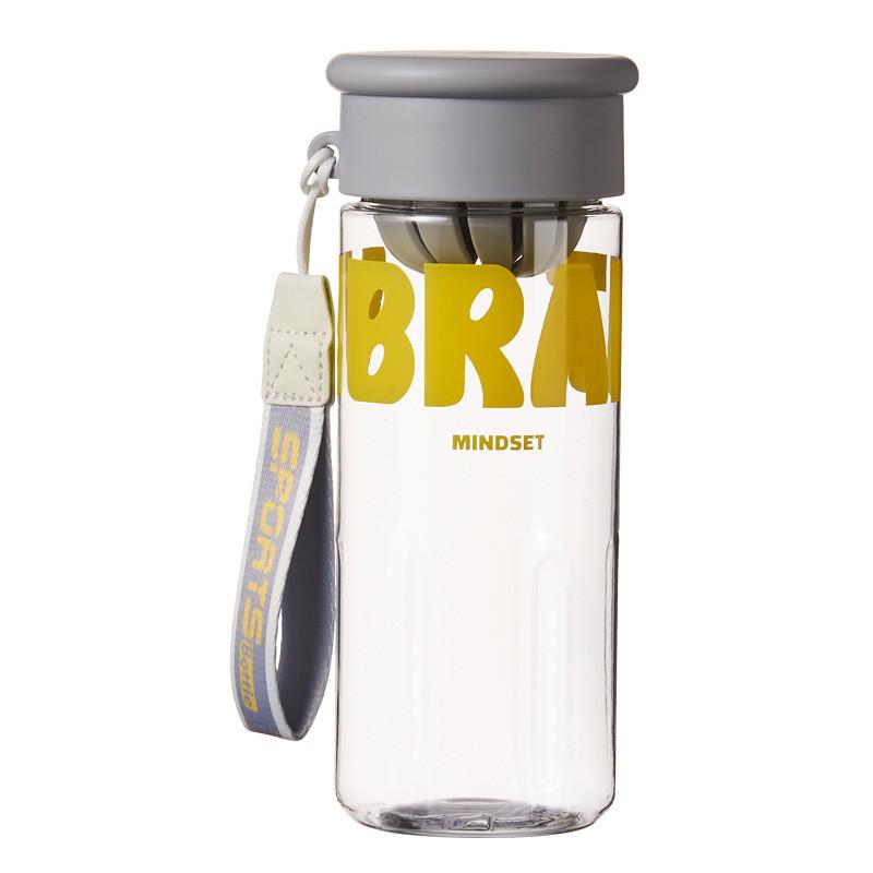 

Space Cup Large Capacity Plastic Bottle With Seal Lock For Office And Outdoor Use 600ml сірий колір