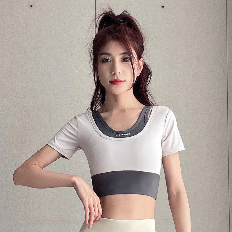 

Женский комплект для йоги премиум-класса: Быстросохнущие шорты и топ для бега - Летняя одежда для фитнеса 2025 Medium