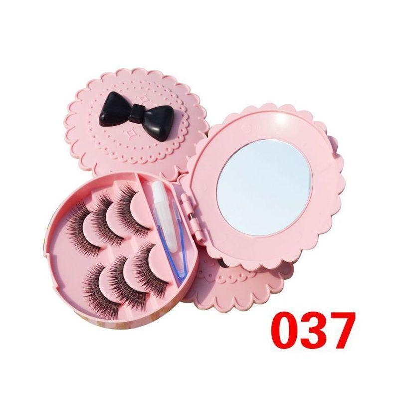 Lactacia - Set: False Eyelashes + Applicator + Portable Mirror