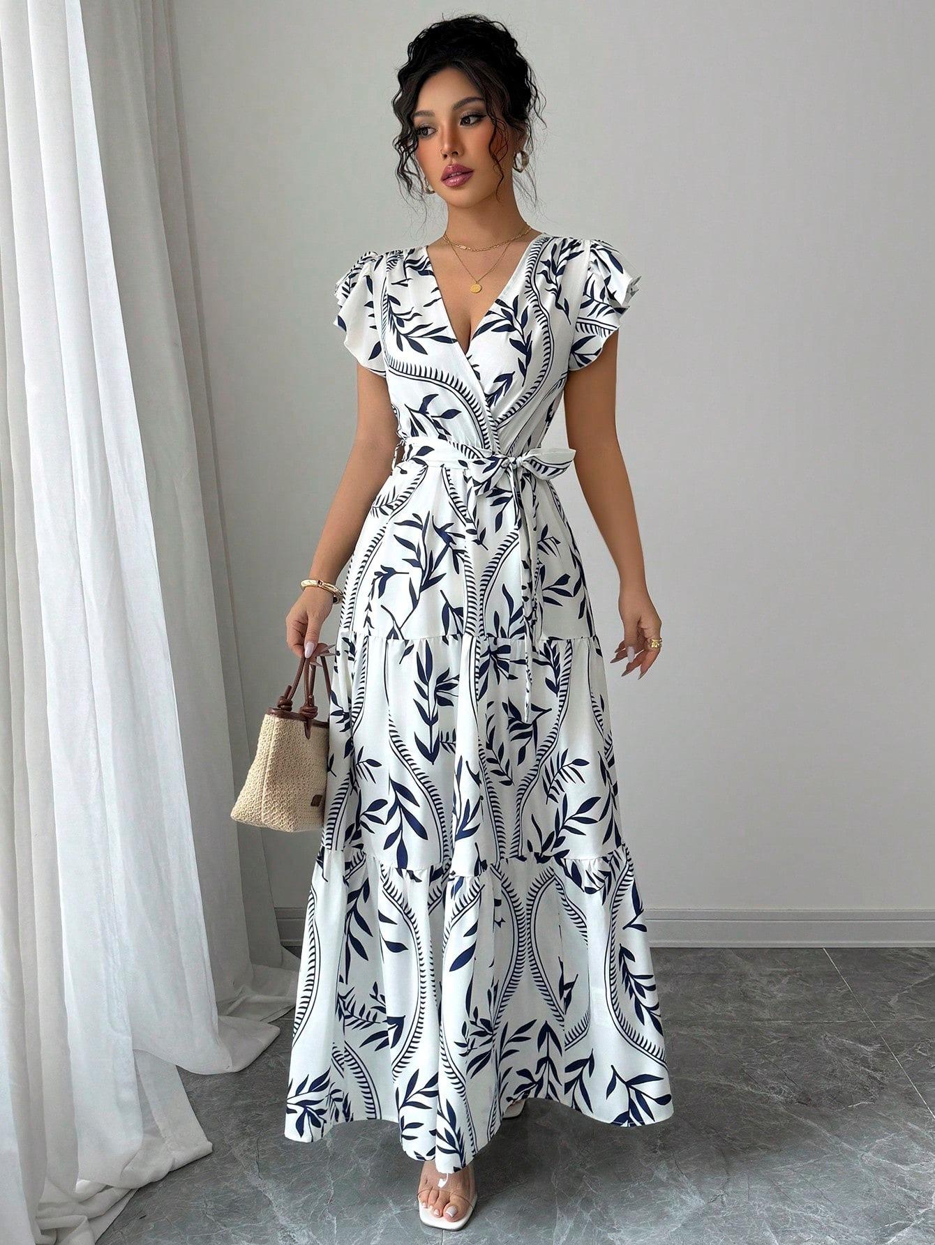 Women s White V-Neck Wrap Maxi Dress with Red Leaf Print and Ruffle Hem S тёмно-синий
