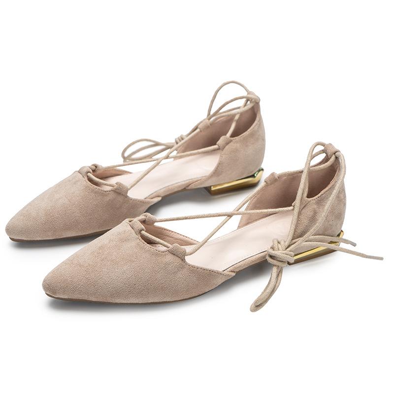 Модные женские босоножки с заостренным носком и закрытым каблуком — фото 8