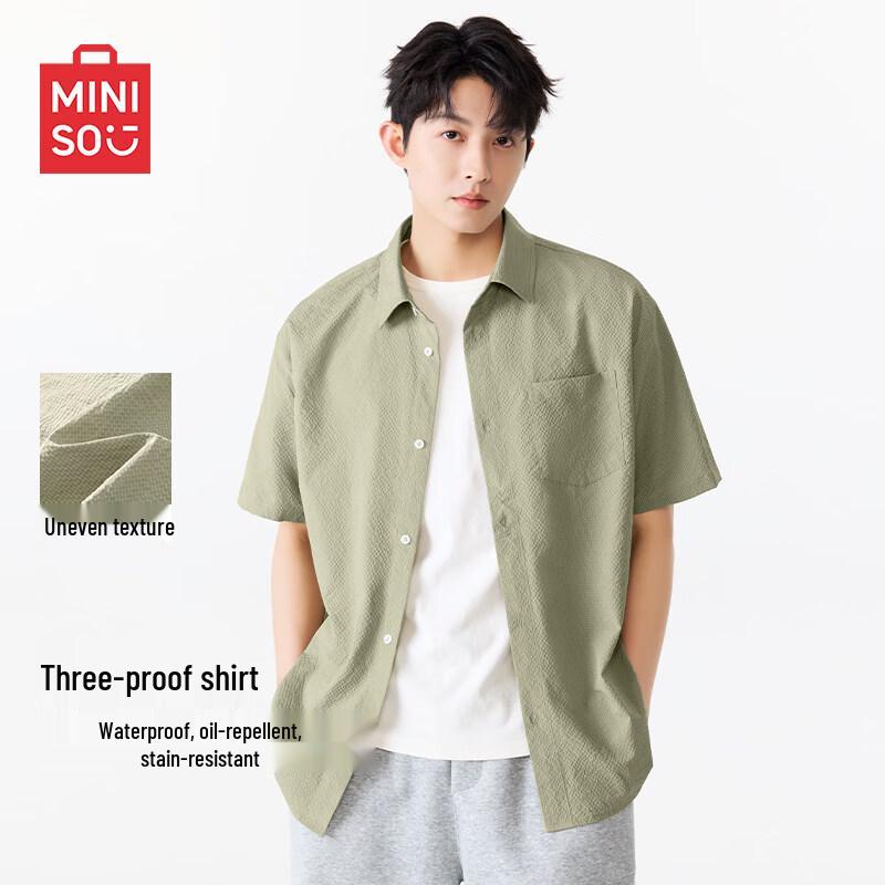 MINISO Men s Stain-Resistant Breathable Short-Sleeve Shirt L