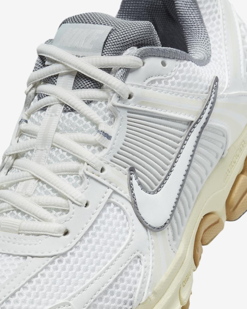 FJ2028-101 Nike Zoom Vomero 5 Summit White Pure Platinum Smoke Grey (Women's)