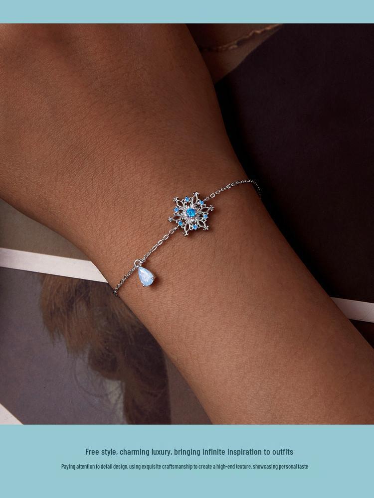 Everlove Sterling Silver Zircon Snowflake Bracelet - Adjustable Women's Christmas Jewelry