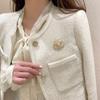 Retro French Pearl Camellia Brooch with A Delicate Fragrance Style High-end Suit and Niche Accessories