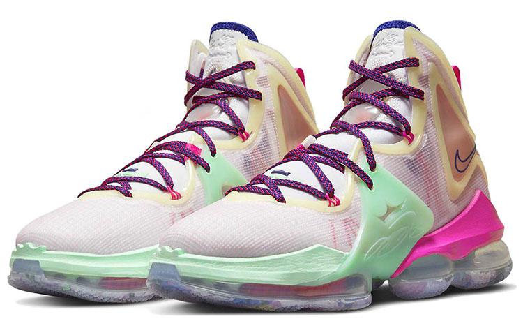 Nike LeBron 19 'Valentine's Day' DH8459-900