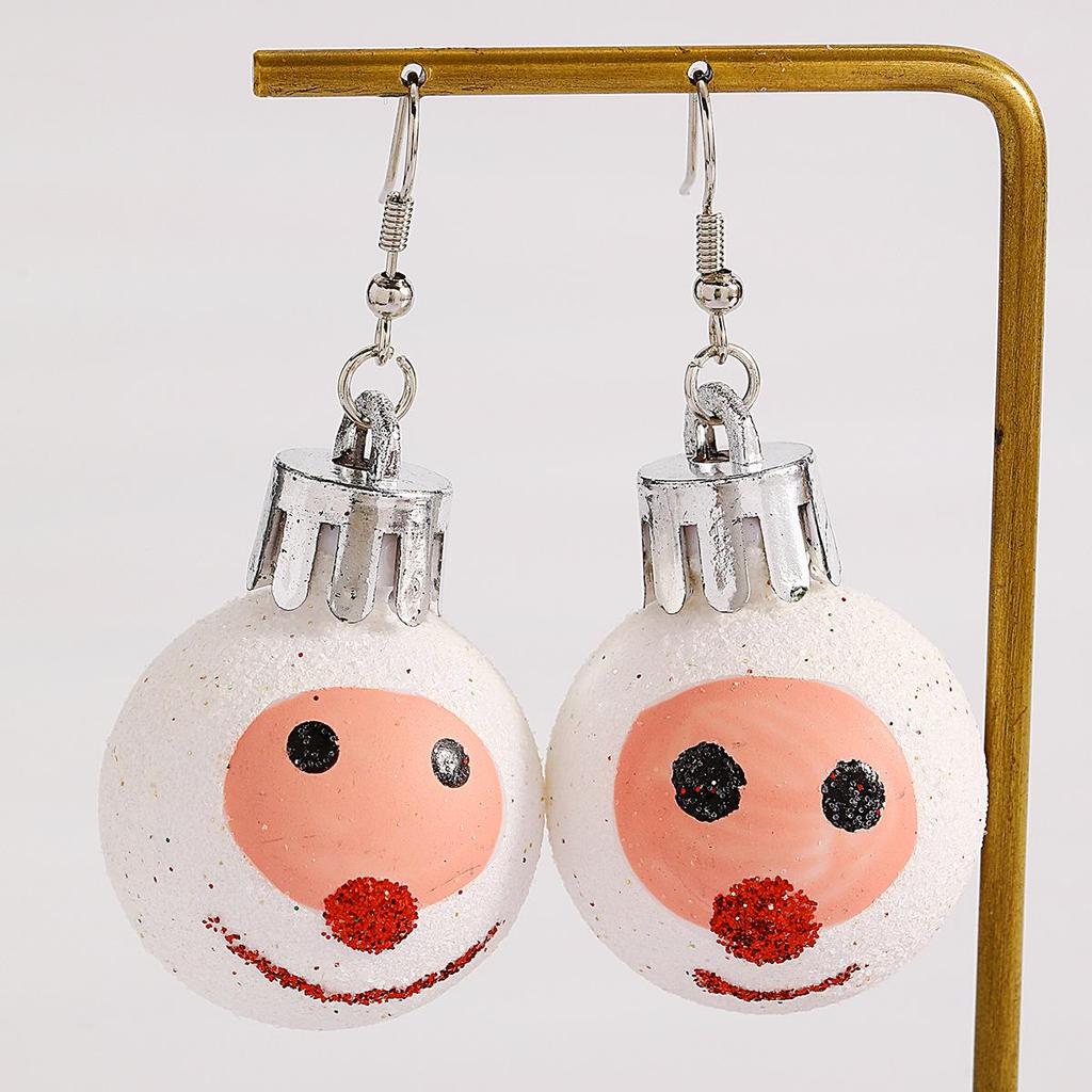 Charming Snowman Pearl Earrings: Elegant, Fashionable Beaded Tassel Studs for Women