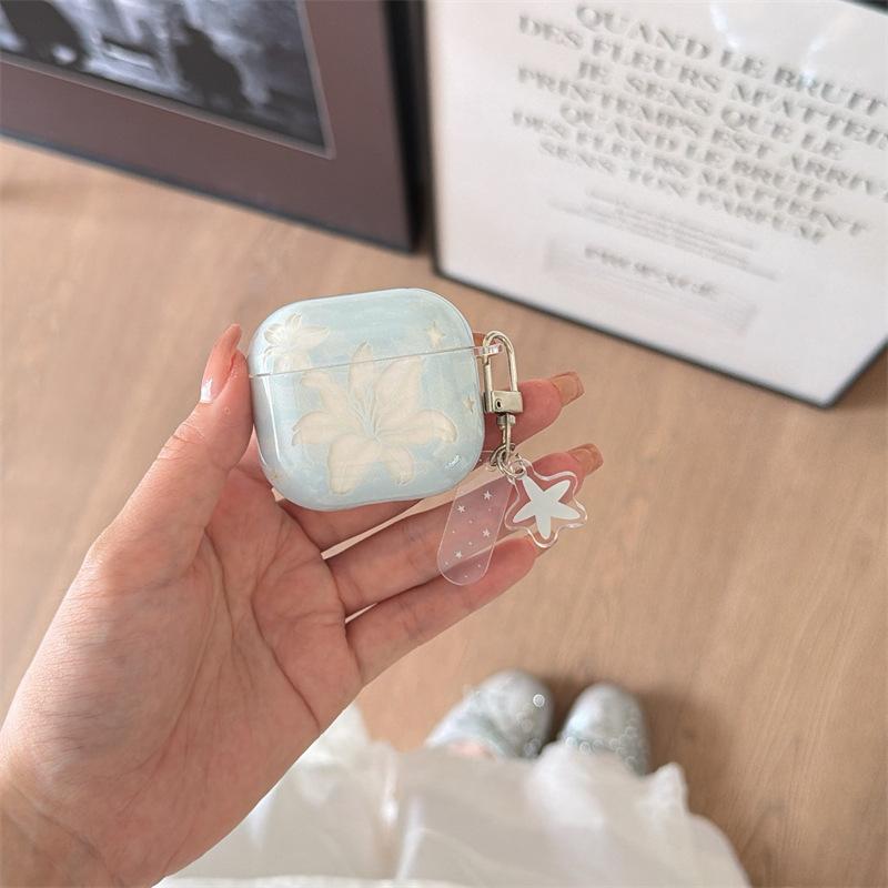 The Hollowed-out Blue Lily AirPods Pro 1 Earphone Case Is Compatible with Apple's 1st/1st/1st Generation Wireless Bluetooth Protective Cases