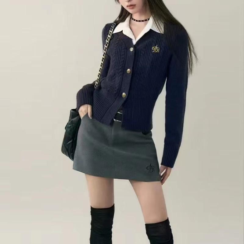 

Осенняя новинка, женский кардиган-свитер с узким воротником, облегающий, с вышивкой, темно-синий вязаный свитер average size