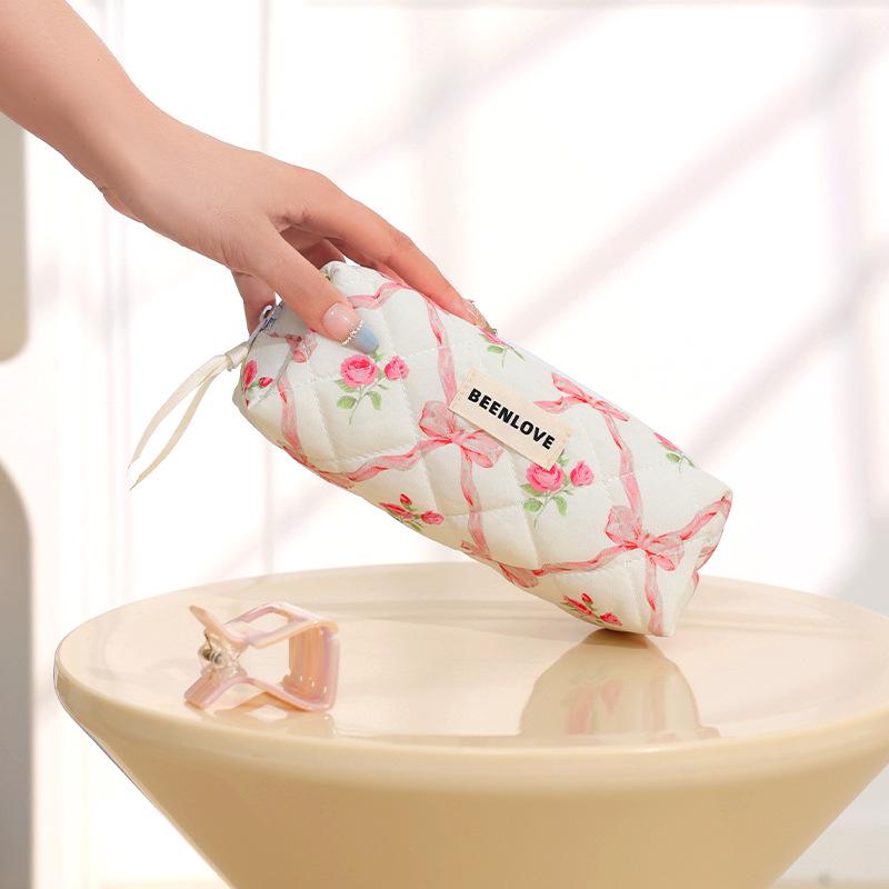 Quilted Court Style Large Capacity Portable Makeup & Toiletry Bag