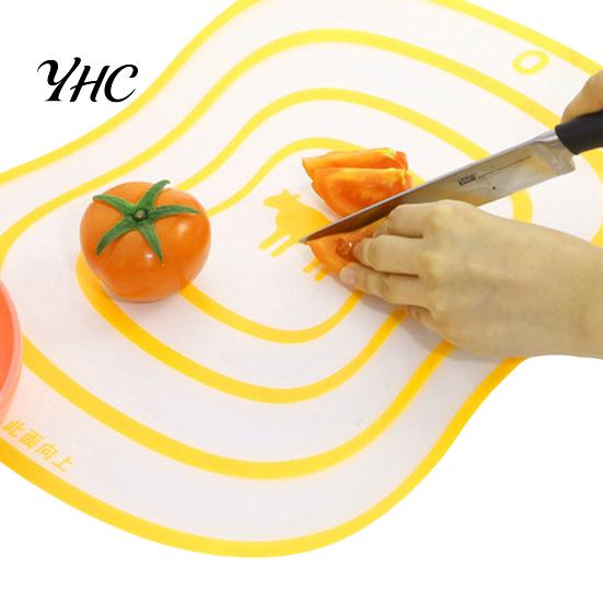 Plastic Chopping Block 4Pcs Chopping Blocks Frosted Non-slip Transparent Cutting Boards Breadboard for Kitchen