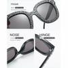 Eleganti Occhiali da Sole Quadrati Oversize con Strass Bling per Moda Protezione UV