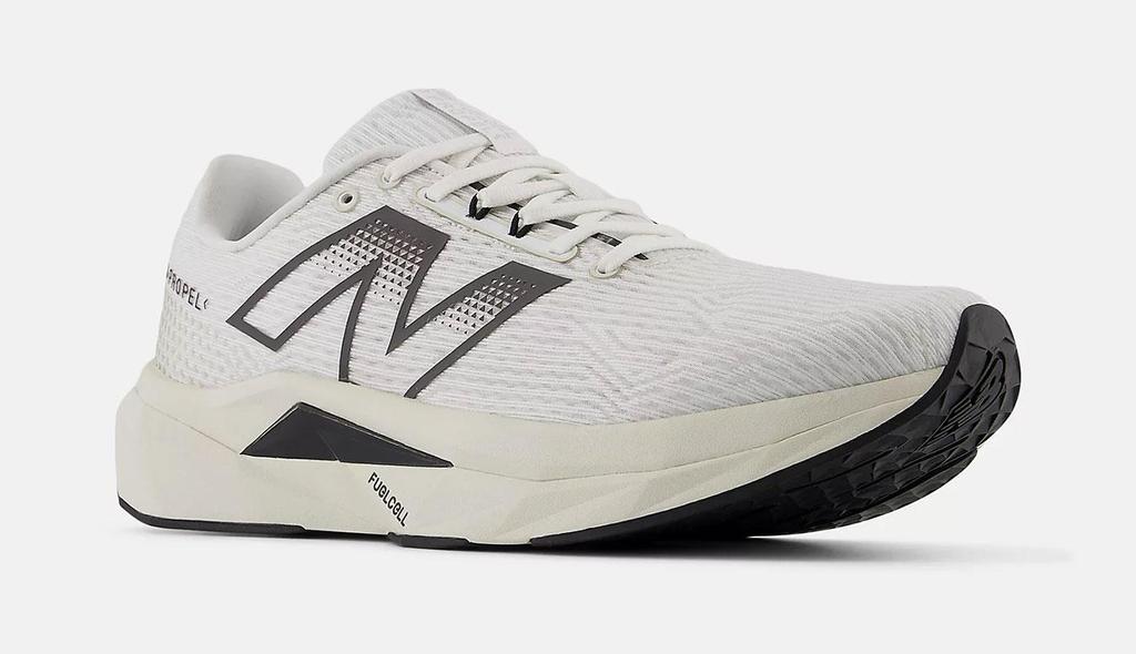 Running Shoes New Balance White/Black Cement/Linen FuelCell Propel V5