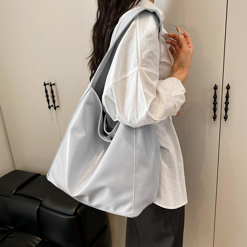 Premium Sense Simple Large Capacity Tote Bag Women's New Casual Lazy Style Commuter Shoulder Bag