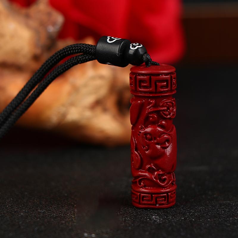Luxuriöser roter Zinnober Anhänger Chinesisches Tierkreiszeichen Herzsutra Halskette Echter Naturschmuck Damen Accessoires Energie Geschenke