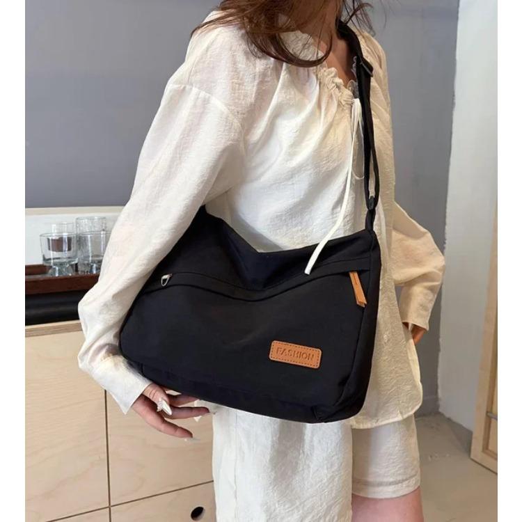 Versatile Women's Crossbody Bags  Zipper  Solid  Nylon  Large Capacity  Interior Pocket  Shoulder Bag