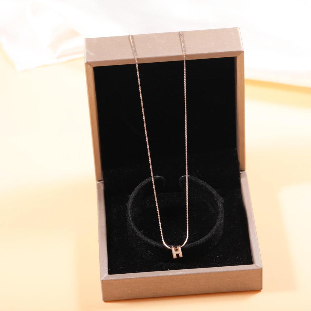 Französischer Chic 3D H Anhänger Choker Halskette für Damen - Edelstahl Schlüsselbeinkette, Nischendesign, Herbstkollektion