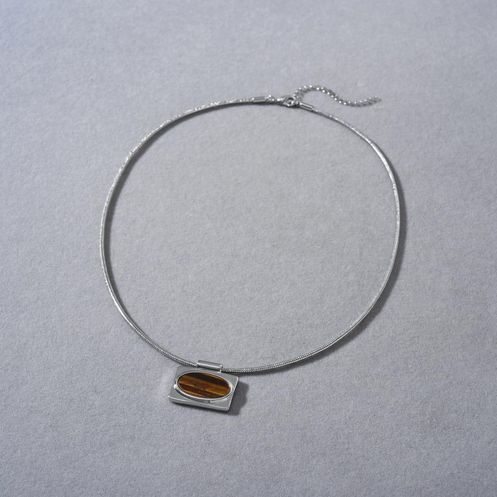 Maillard Simple And Exquisite High-End Metal Copper-Plated Platinum Inlaid Tiger'S Eye Pendant, Collarbone Chain, Sweet And Cool Wind Necklace.