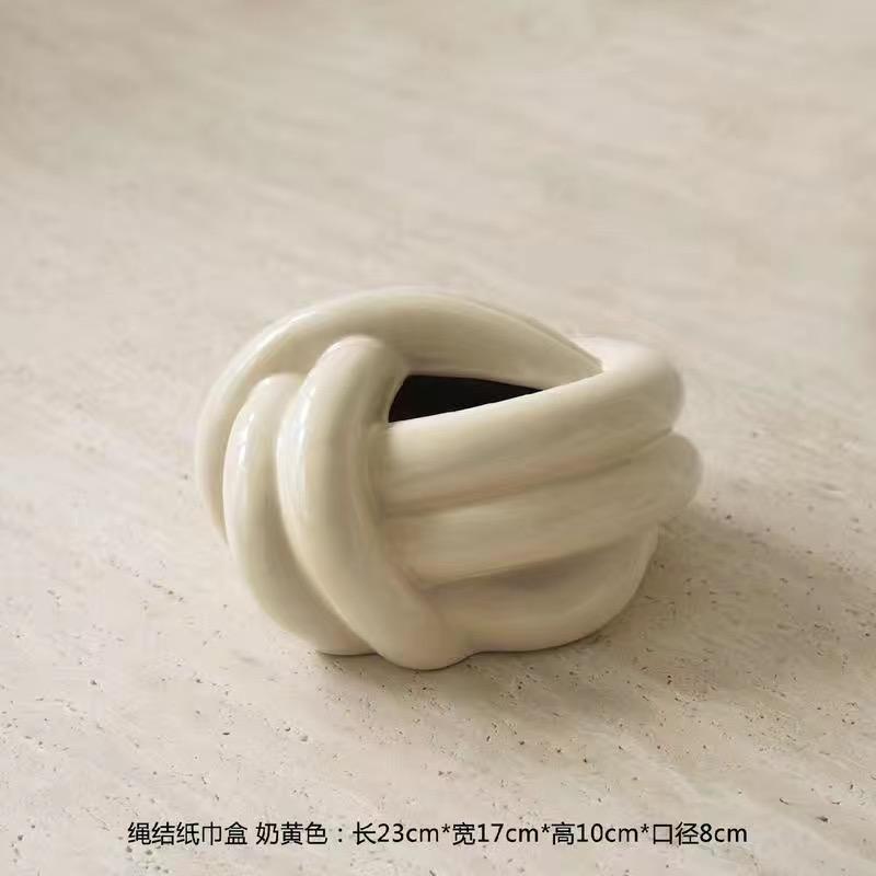 Household Tissue Box Ceramic Fun Knot European Modern Abstract Coffee Table Desktop Cream Color Nordic Decorative Tissue Case