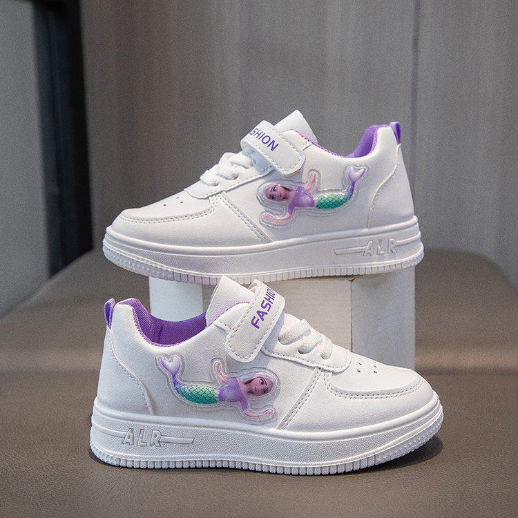 2024 Spring and Autumn New White Girls' Sports Shoes for Active Children, Breathable and Versatile, Perfect for Casual Wear.