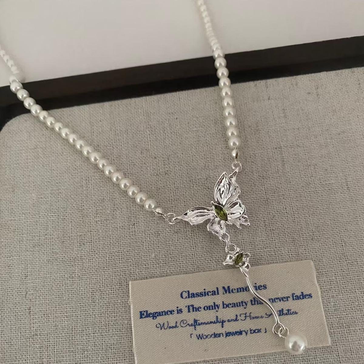 Women’s Silver Butterfly Tassel Pearl Necklace – Unique, Versatile Clavicle Chain