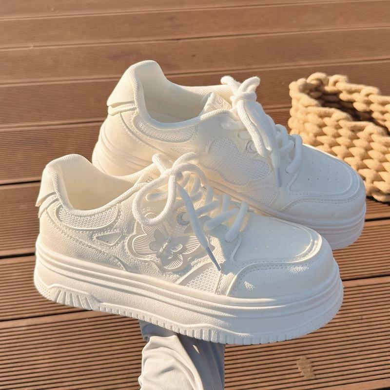 High-value little white shoes women's board shoes 2025 new summer popular thick-soled canvas shoes milk fufu casual sports shoes