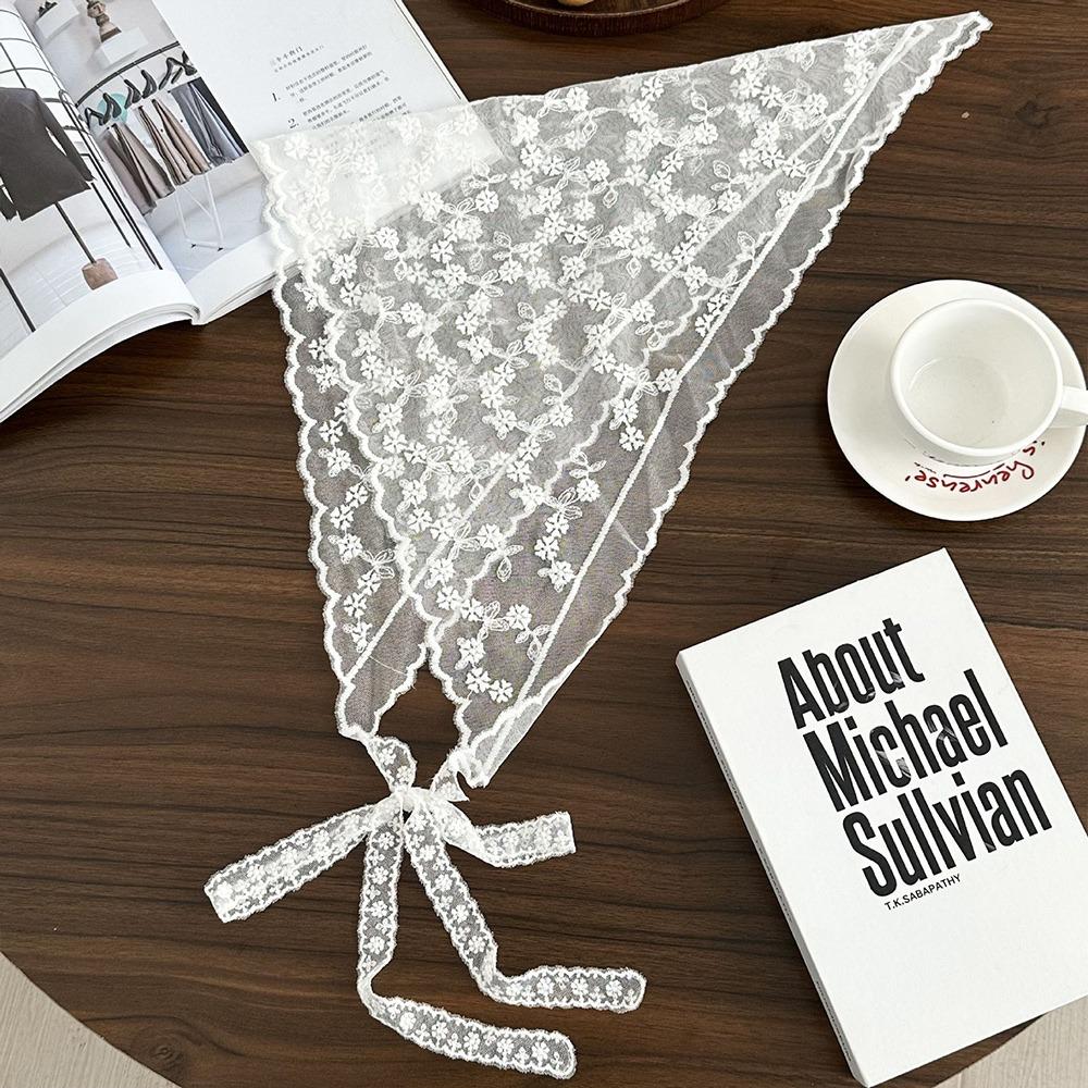 

Embroidered Lace Triangle Headscarf White Pastoral Style Hair Scarf Wraps Woven Floral Hollow-out Hair Bandana Hair Accessories
