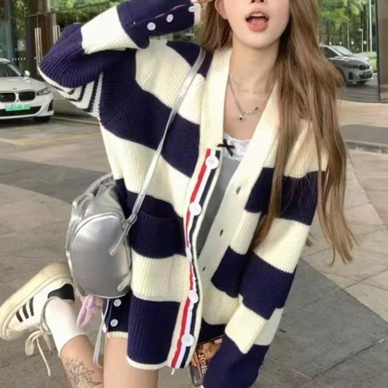 

Lazy wind contrasting striped sweater jacket women s autumn new loose and versatile knitted cardigan top average size