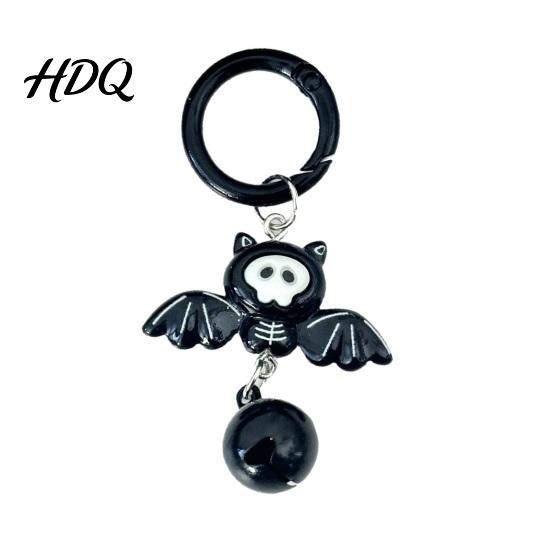 Spooky Bag Charms Halloween Cartoon Bat Keychain with Bell Winged Ghost Castle Collectibles Charm Charm Backpacks Handbags Decoration Accessory,