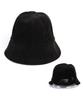 Yunibeosyeolkemiseuteuli Backopen Black Corduroy Bucket Hat