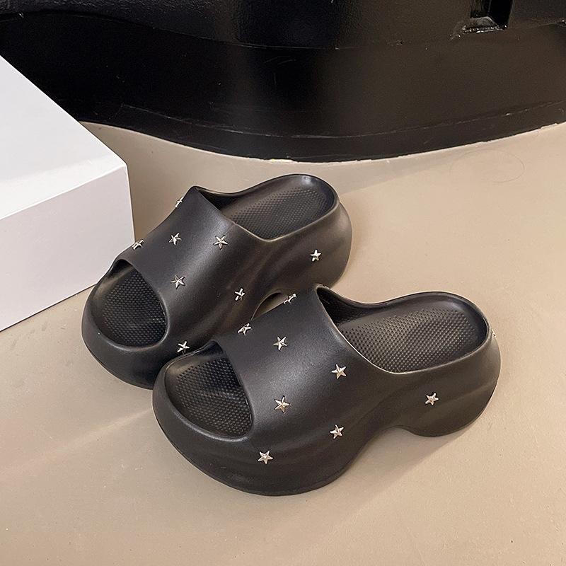 Thick-soled heightening one-word slippers for women to wear in summer, new lightweight hole shoes, small beach cool slippers